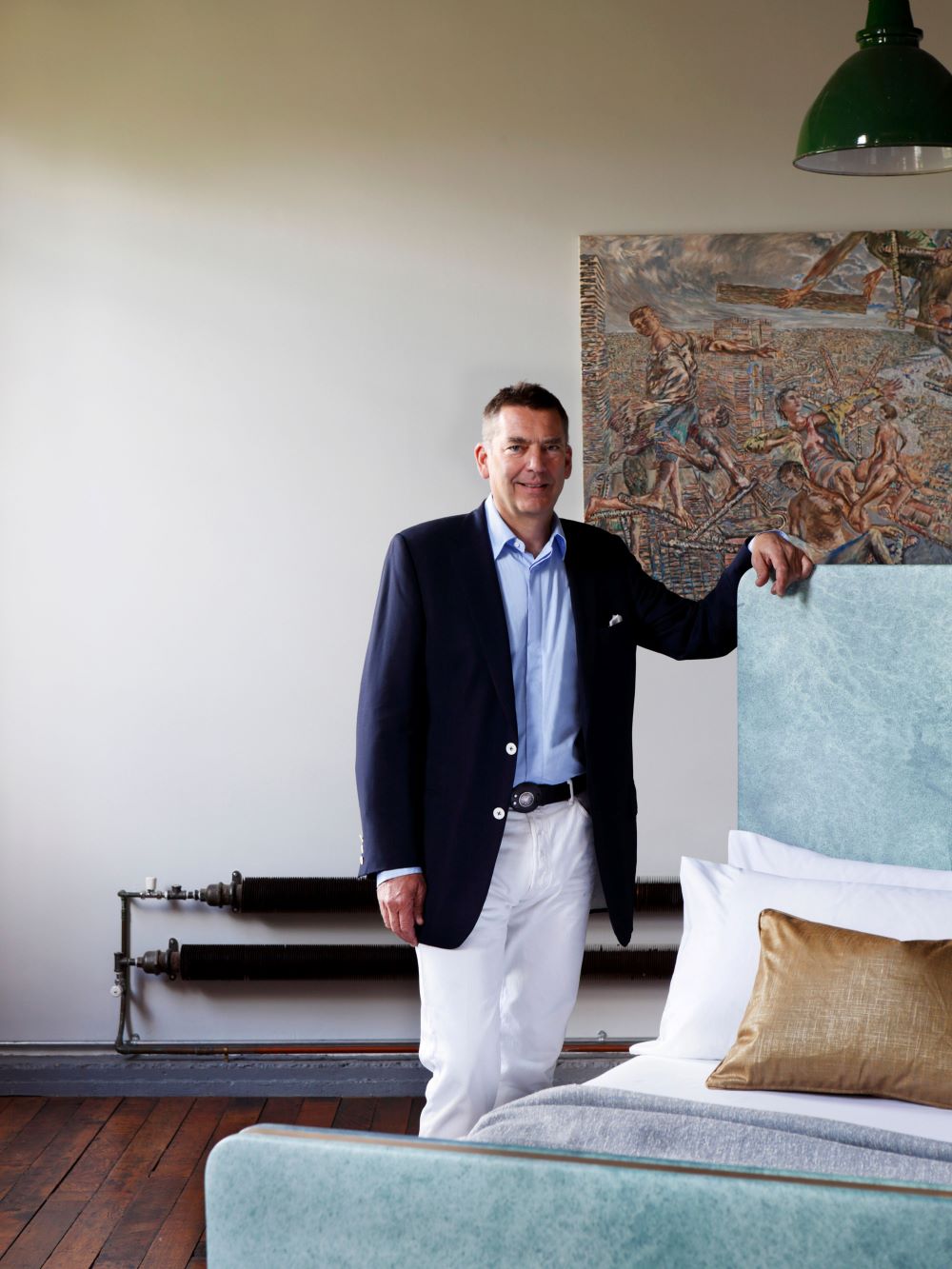 The Savoir Ocean Bed designed by Designer & Leather Specialist, Bill Amberg