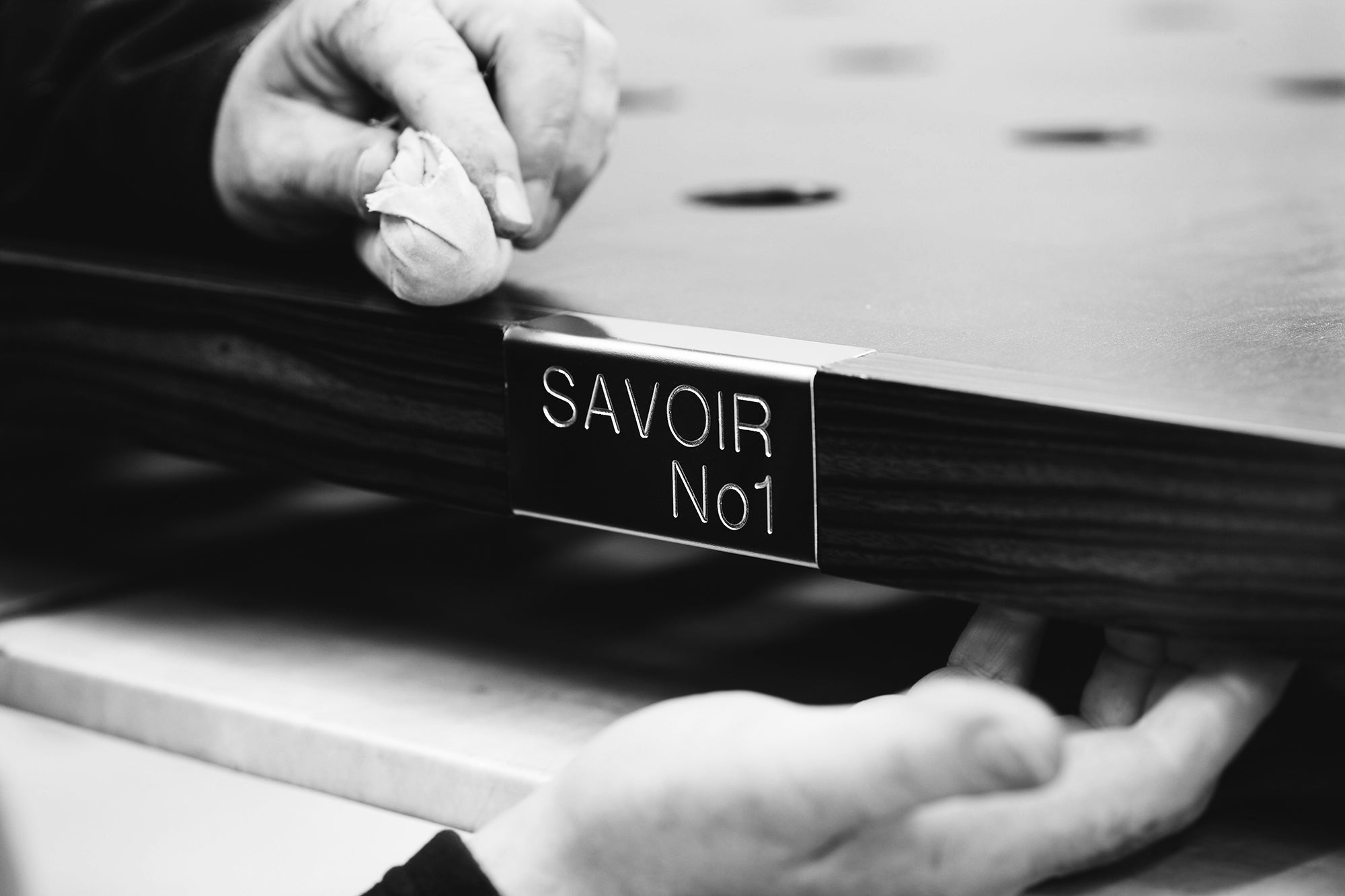 Black and white picture of a Savoir No1 label
