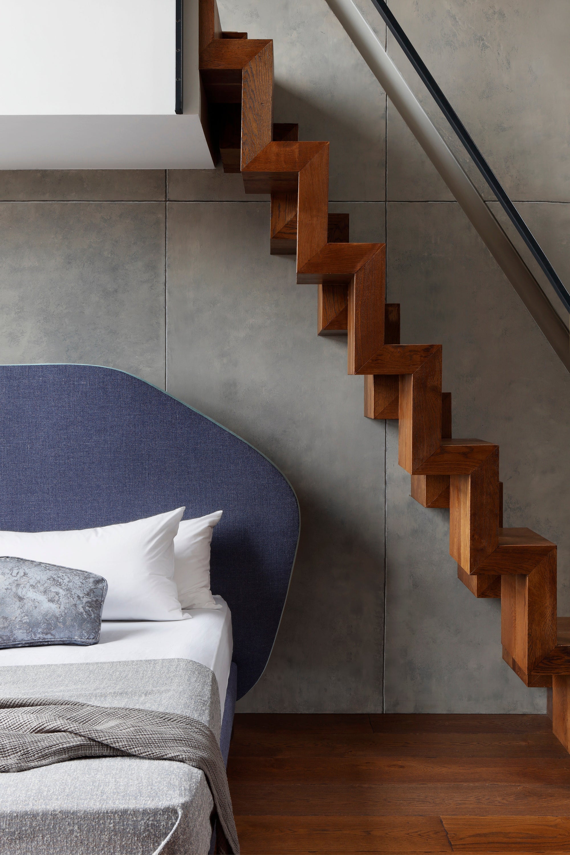 Savoir Cloud bed with organic-shaped headboard