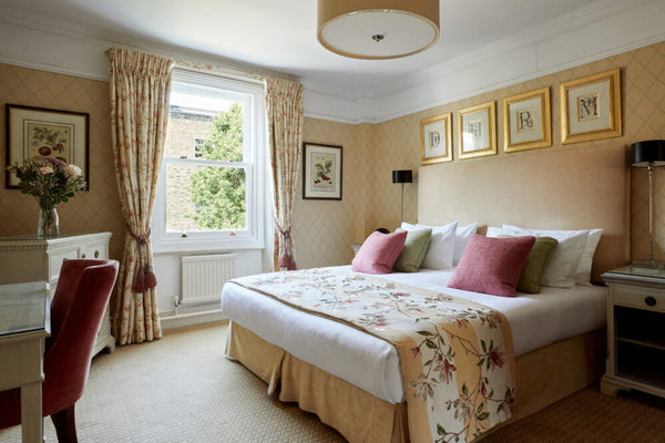 Picture featuring a double twin room suite from the Durrants hotel