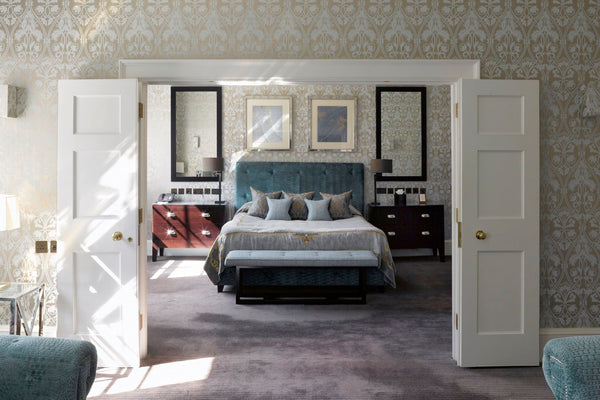 A room in the George Hanbury hotel