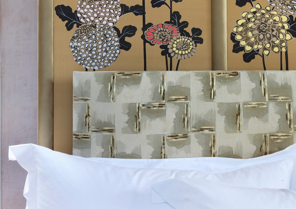 The Kiku headboard with flowers details