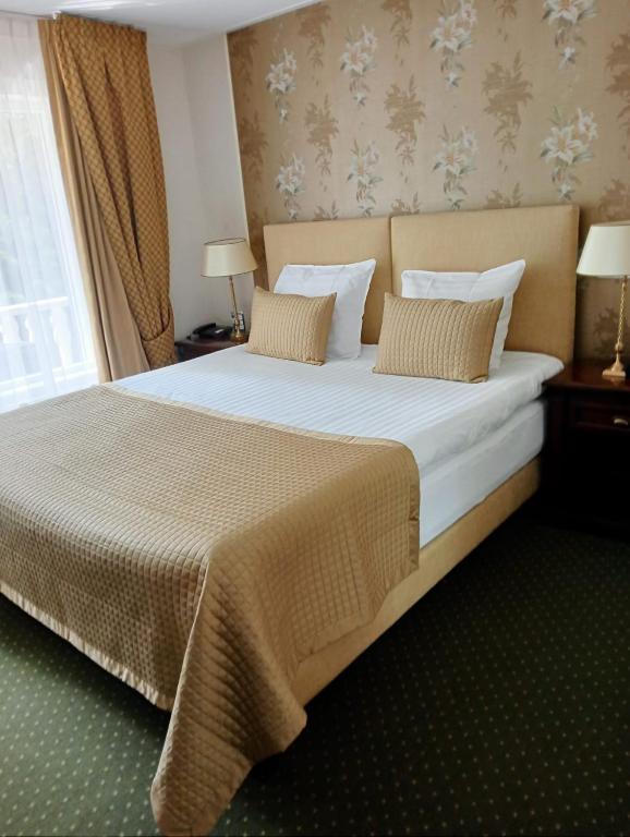 A room hotel in the Lunterse Boer