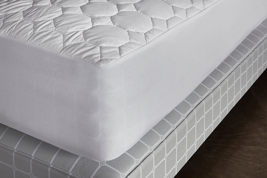 Mattress Protector with skirt