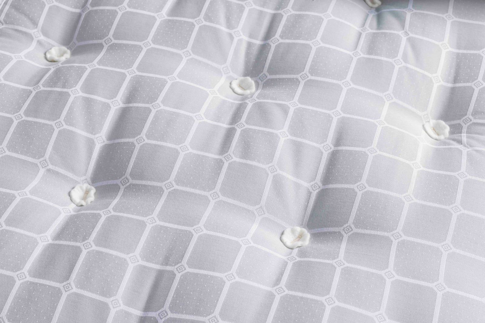 Detail of cotton petal tufting on savoir no5