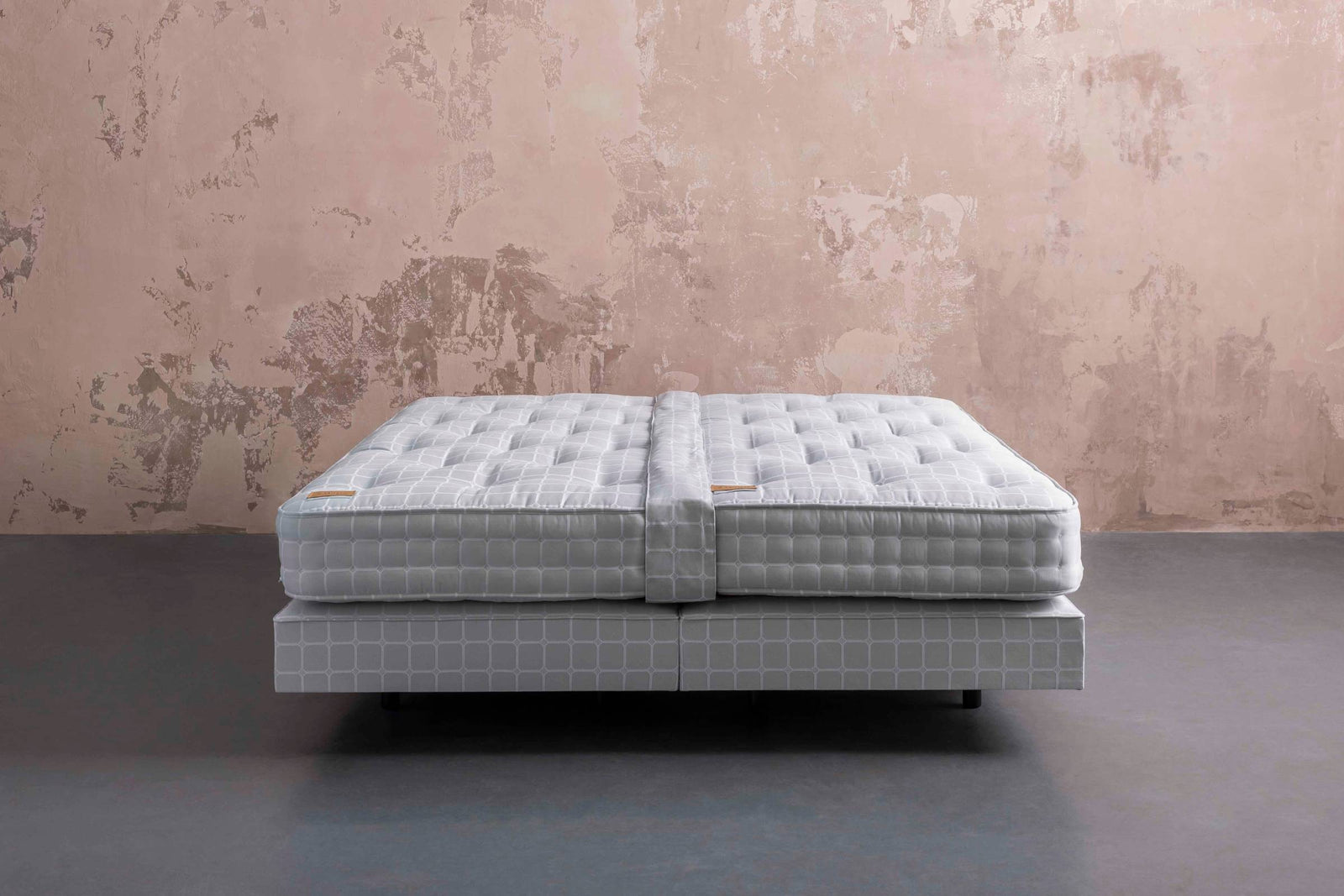savoir no5 mattress and base undressed