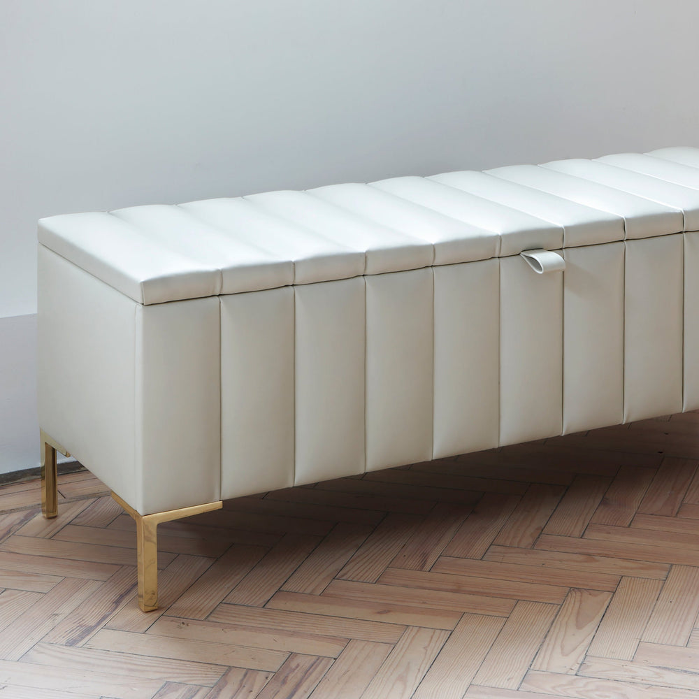 Close-up of the Savoir Chrissy ottoman