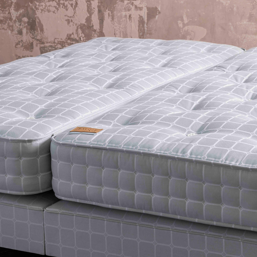 angle view of a savoir No5 mattress