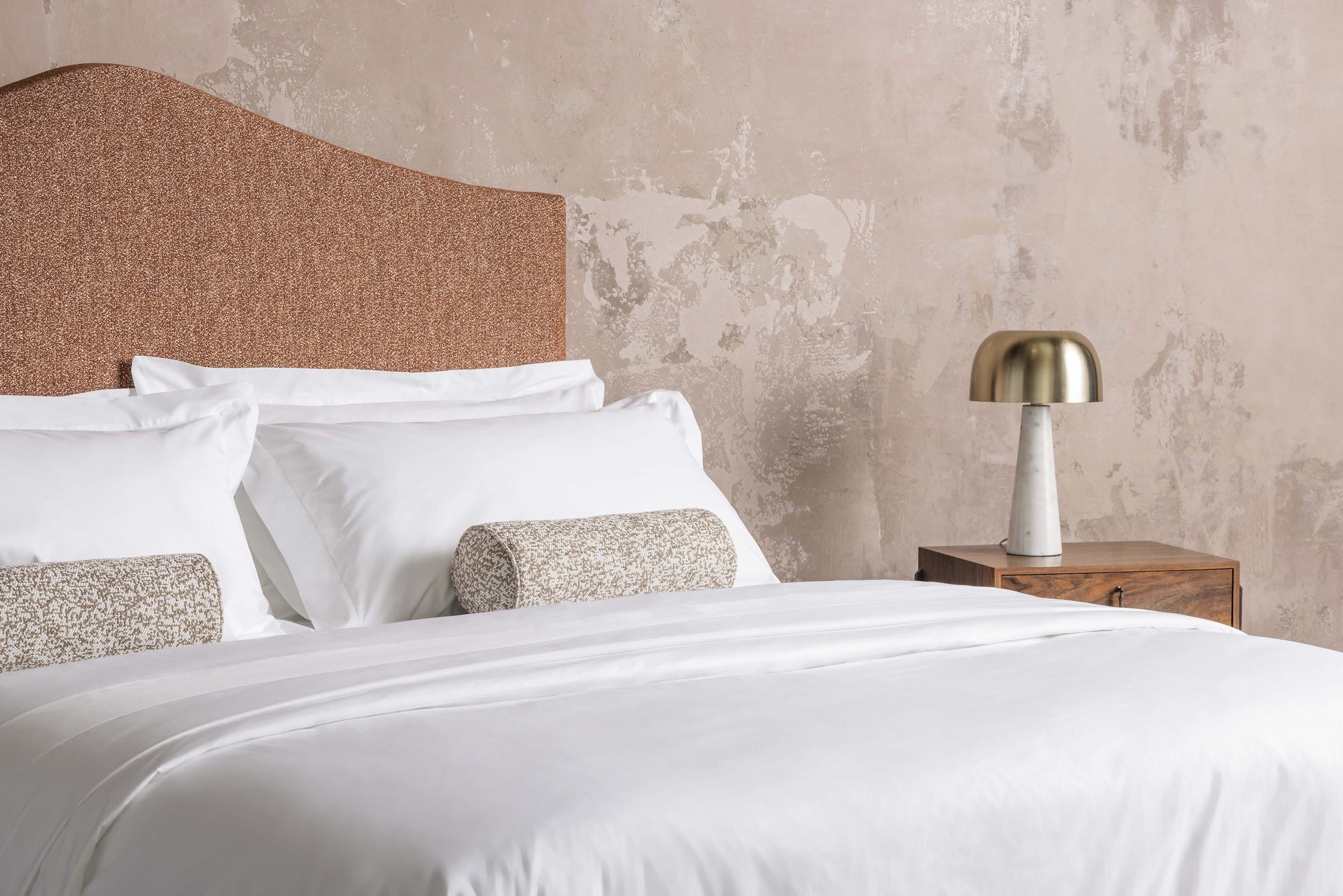 Savoir beds showcasing the percale 500 Oxford set
