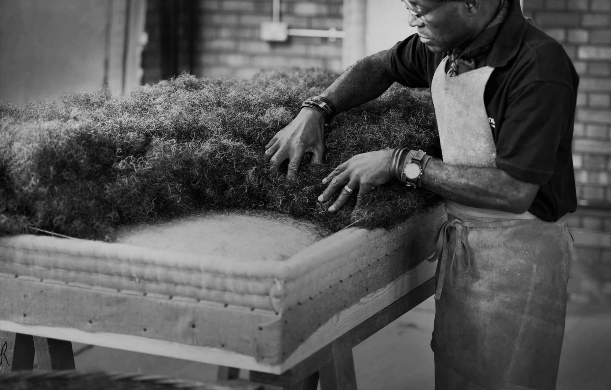 Black and white picture of Savoir craft